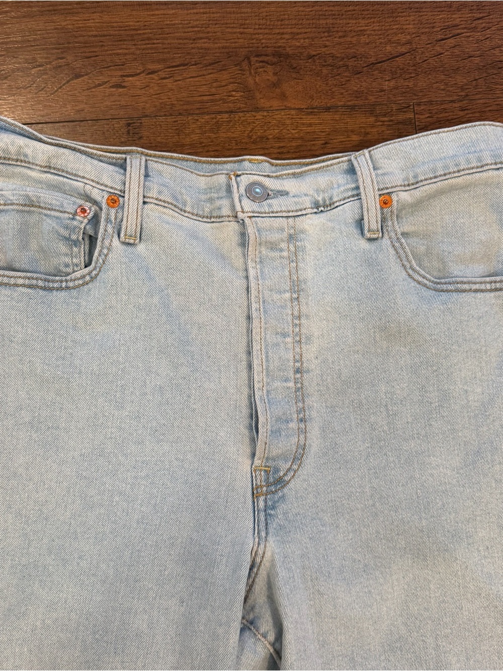Levi's Light Blue Relaxed Ribcage Straight Ankle 32x27 - Picture 2 of 9